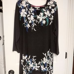 Women's plus size floral top 2X